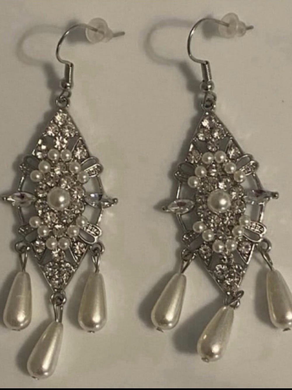 Vintage Elegant Silver Pearl Drop Chandelier Earrings - Picture 3 of 3